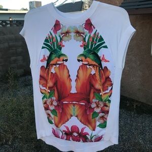 Authentic Ted Baker classic parrot top.